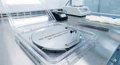 Reference Wafer in Lab Reference wafer for calibration and metrology purposes